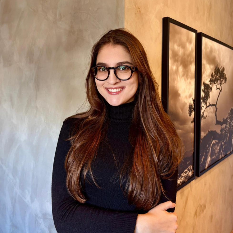 Ana Laura Tozato